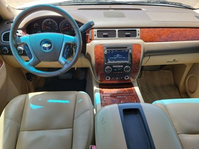 Chevrolet Suburban LTZ 1500 4WD 2011