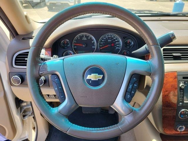 Chevrolet Suburban LTZ 1500 4WD 2011