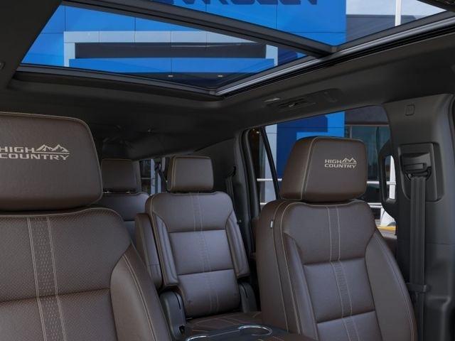 Chevrolet Suburban High Country 4WD 2026