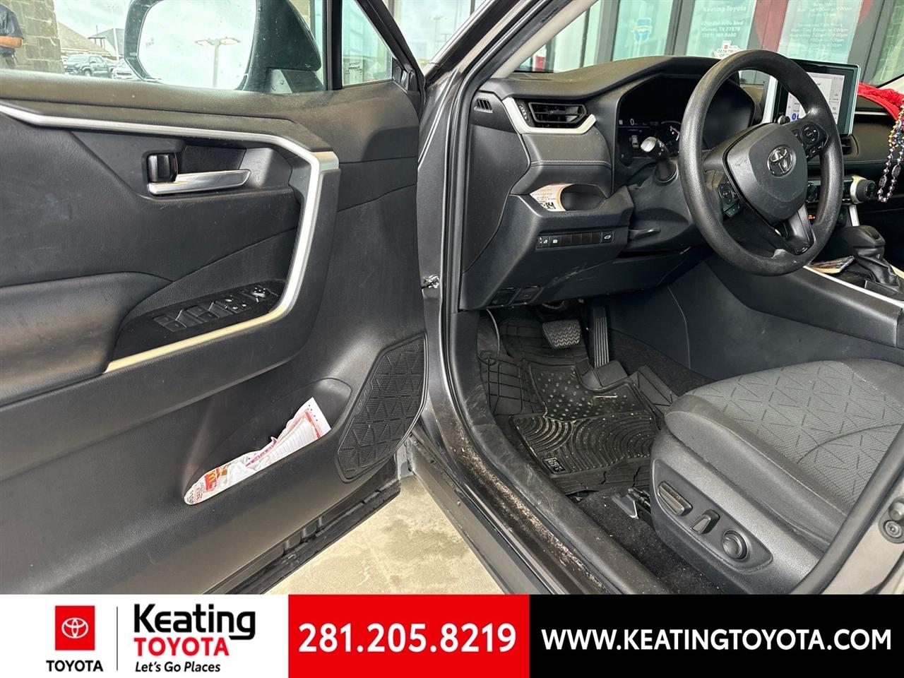 Toyota RAV4 XLE 2023