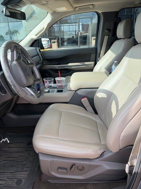 Ford Expedition XLT 2020