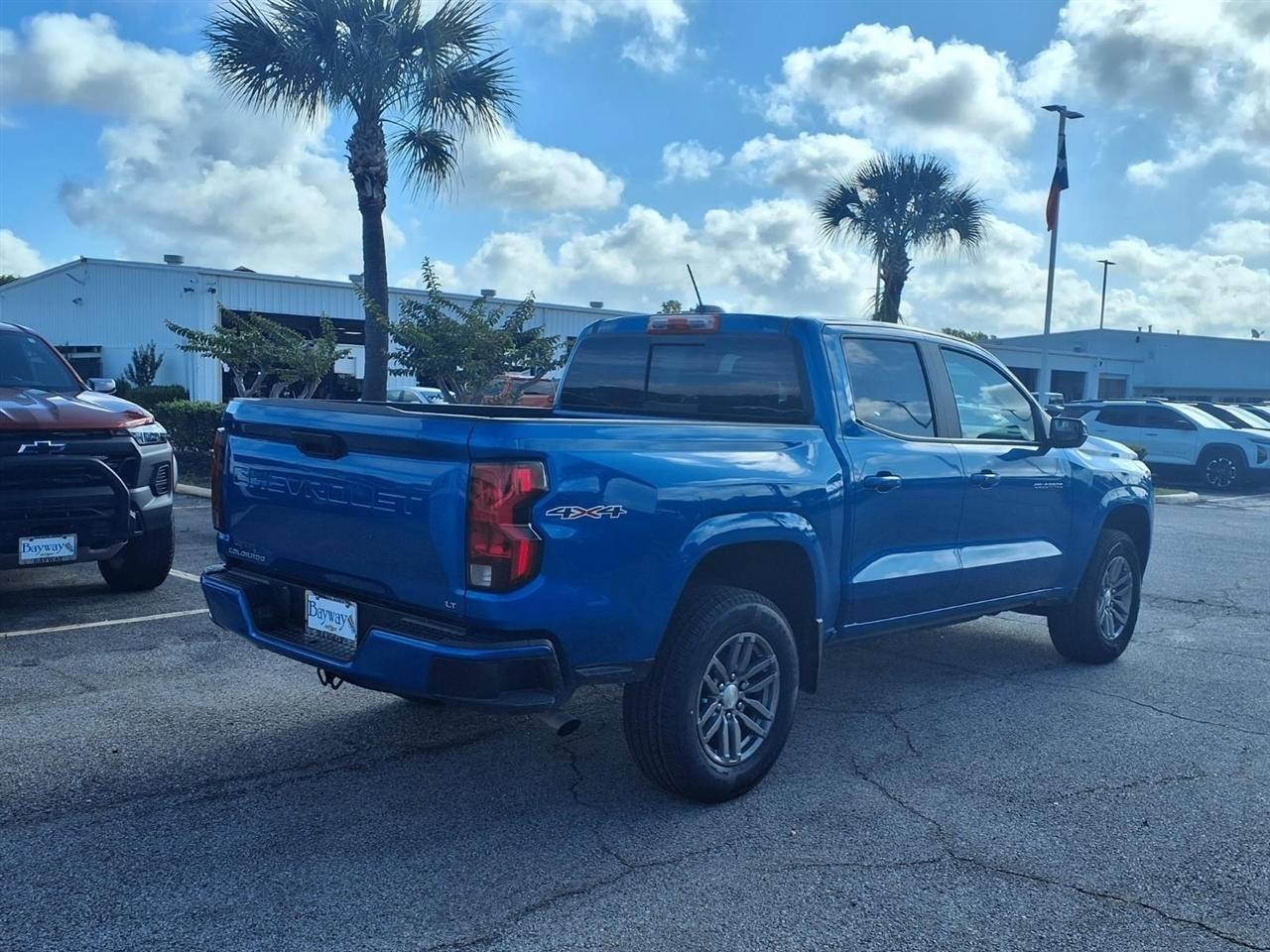 Chevrolet Colorado LT Crew Cab 4WD 2023