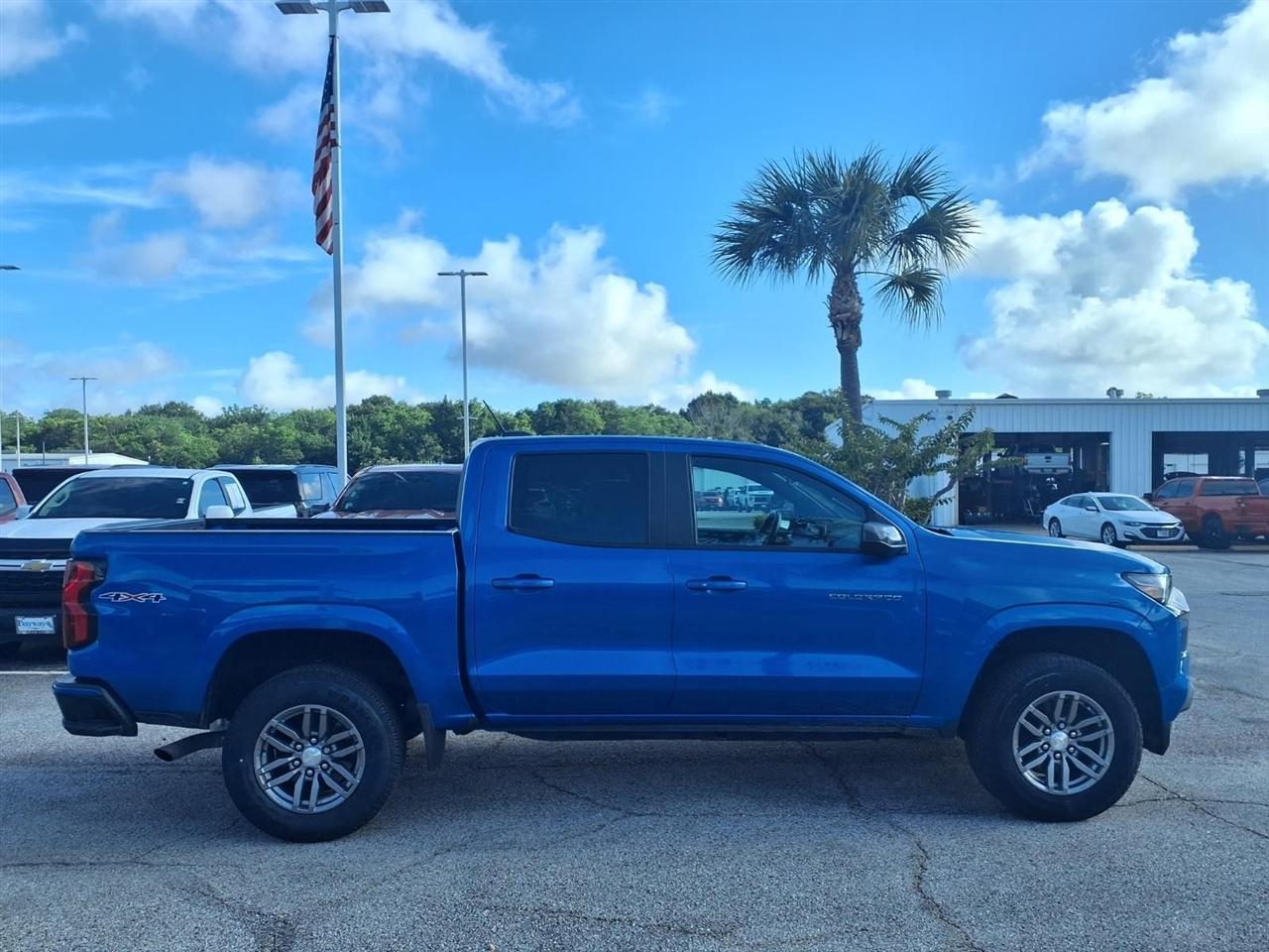 Chevrolet Colorado LT Crew Cab 4WD 2023