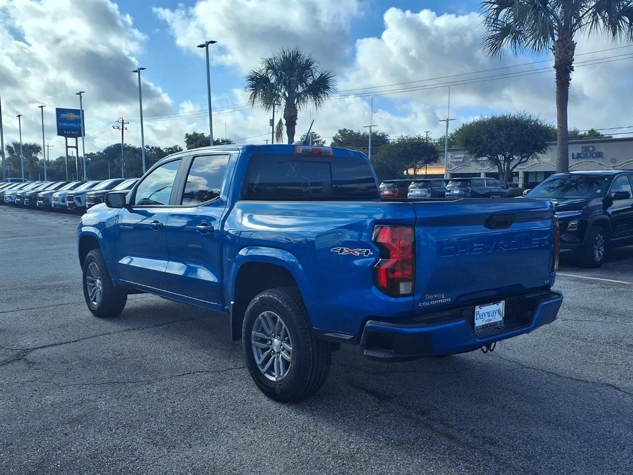 Chevrolet Colorado LT Crew Cab 4WD 2023