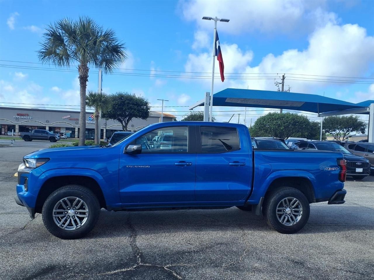 Chevrolet Colorado LT Crew Cab 4WD 2023