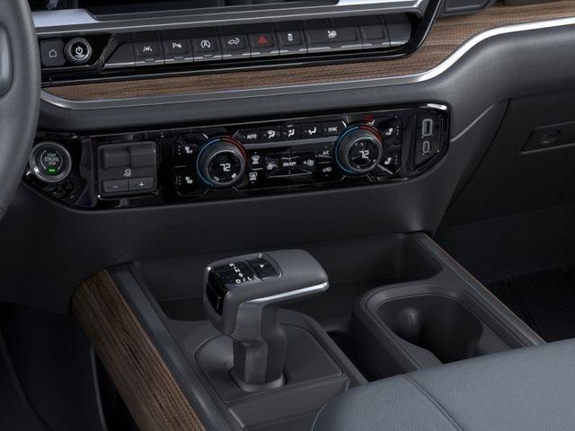 Chevrolet Silverado 1500 LT Crew Cab 2WD 2026