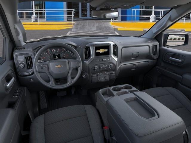 Chevrolet Silverado 1500 Custom Crew Cab 2WD 2026