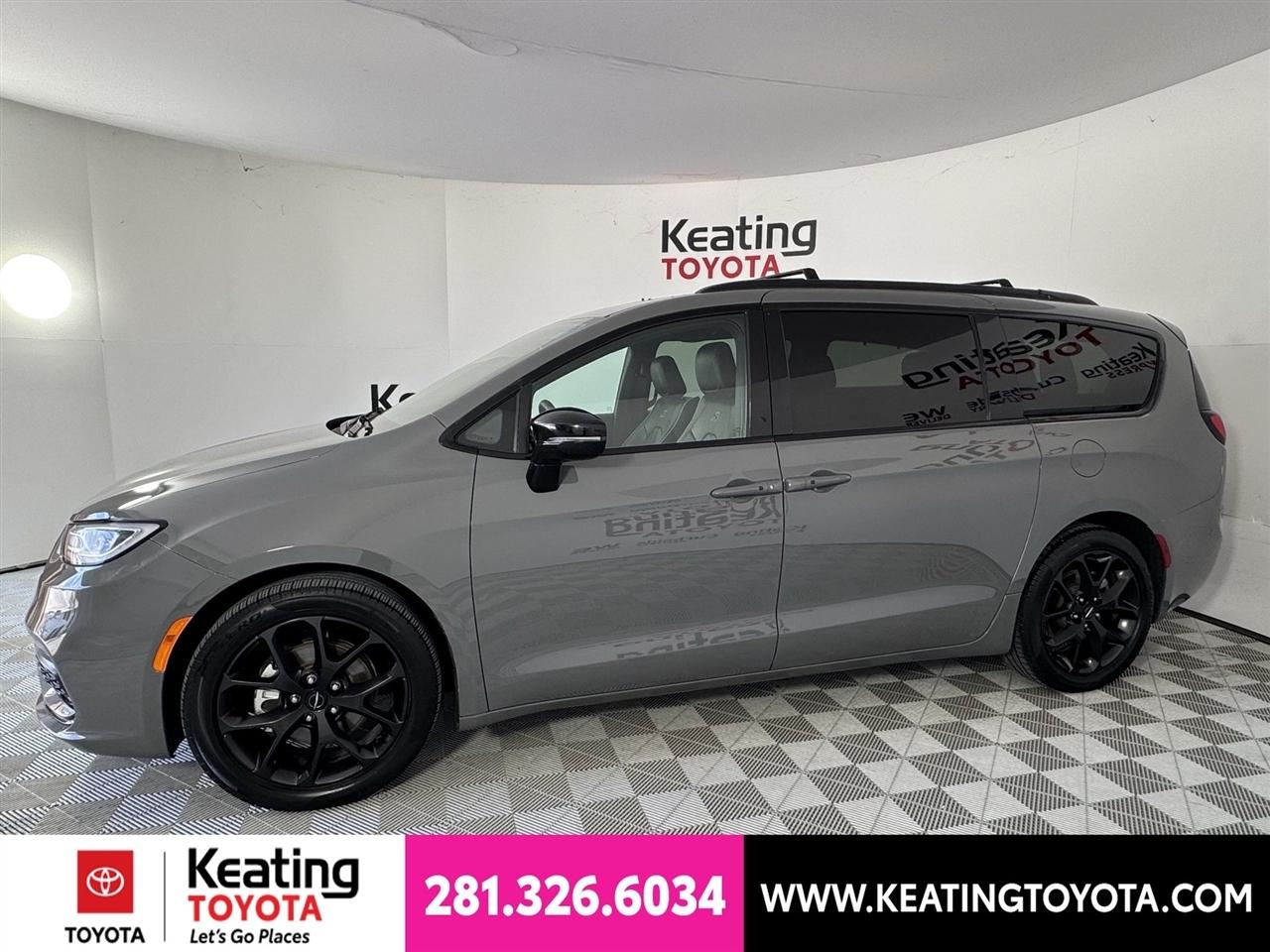 Chrysler Pacifica Limited 2025