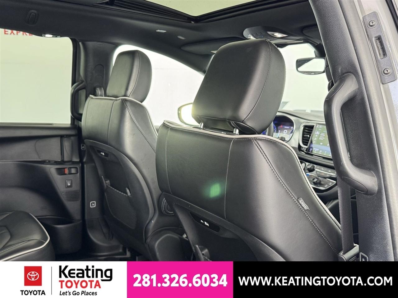 Chrysler Pacifica Limited 2025