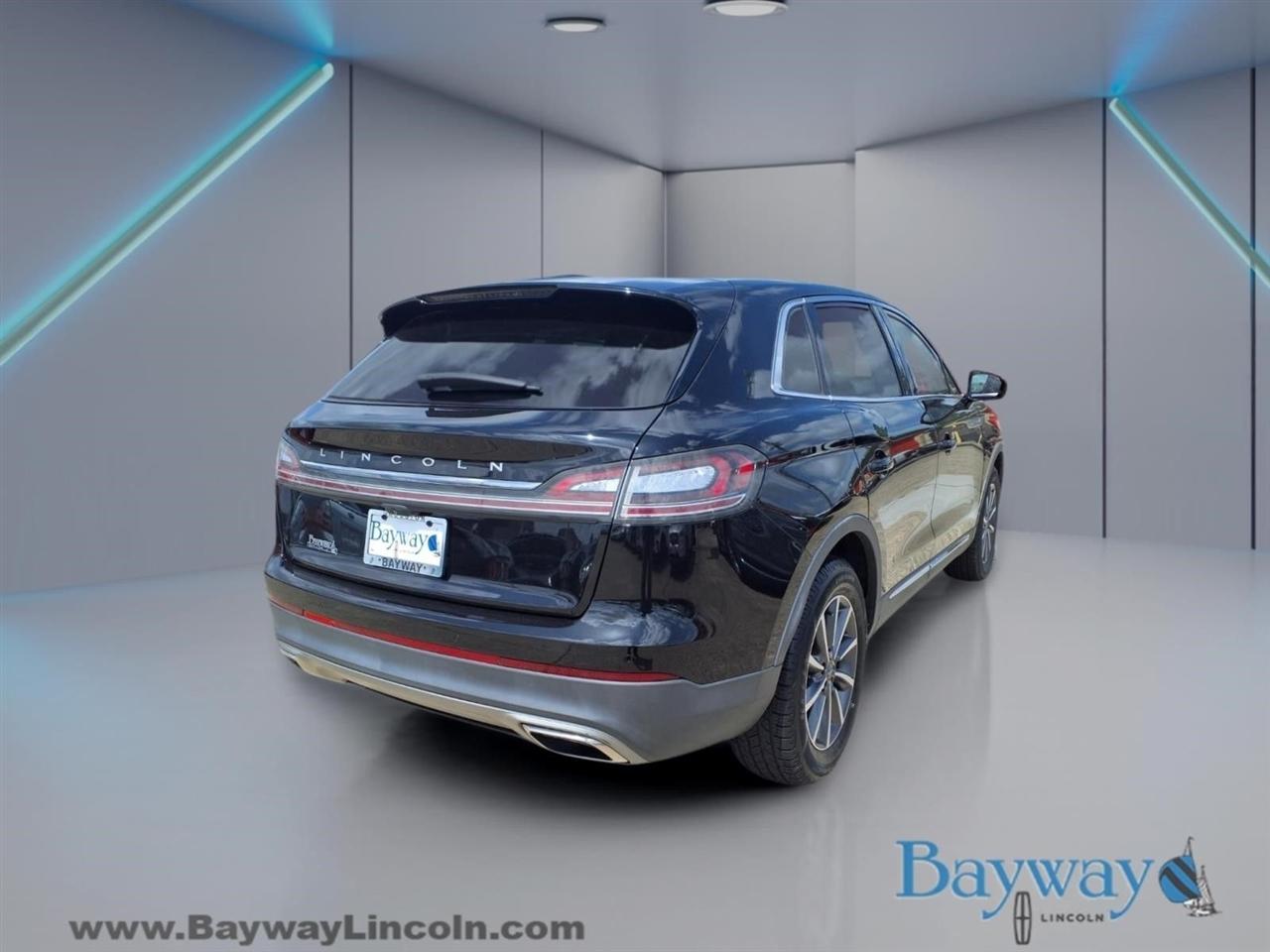 Lincoln Nautilus Base 2022