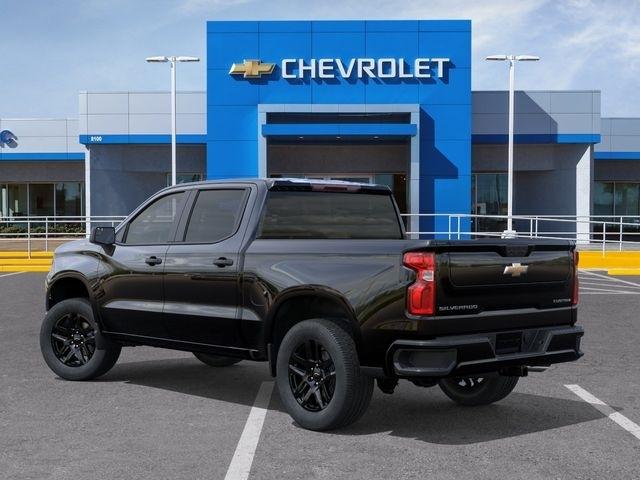 Chevrolet Silverado 1500 Custom Crew Cab 2WD 2026