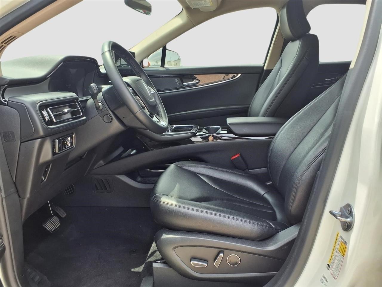 Lincoln Nautilus Base AWD 2023