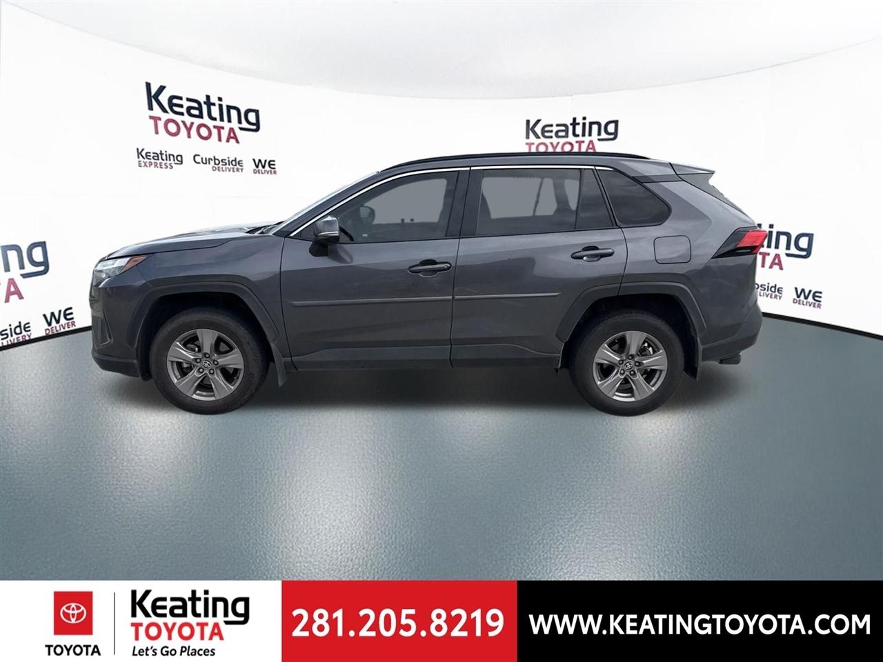 Toyota RAV4 XLE 2024