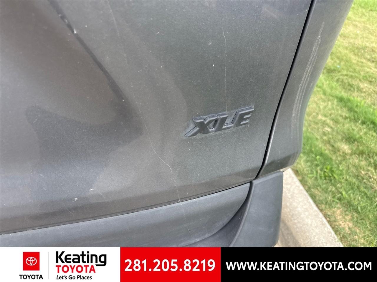 Toyota RAV4 XLE 2024