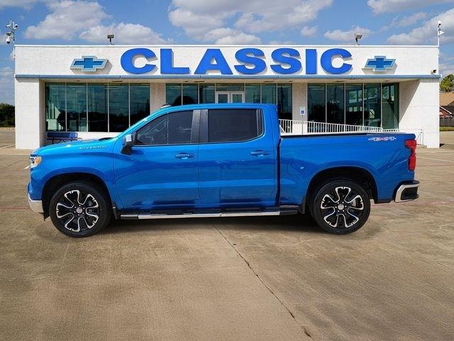 Chevrolet Silverado 1500 LT Crew Cab 4WD 2024