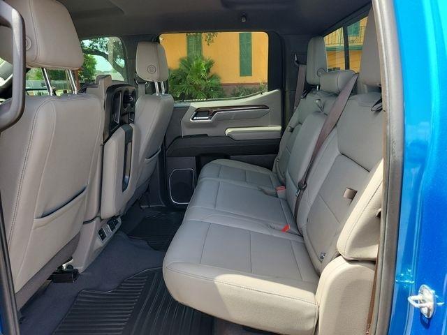 Chevrolet Silverado 1500 LT Crew Cab 4WD 2024