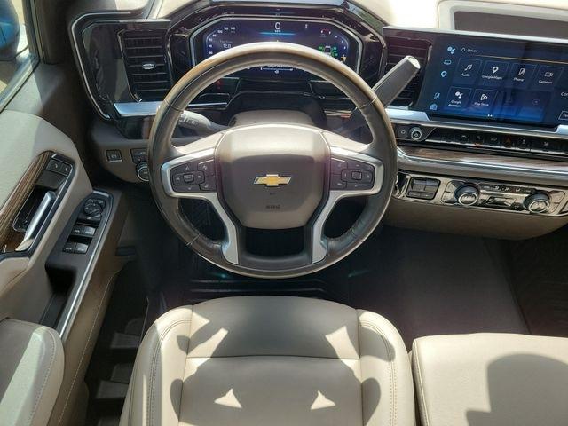 Chevrolet Silverado 1500 LT Crew Cab 4WD 2024