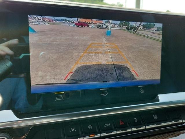 Chevrolet Silverado 1500 LT Crew Cab 4WD 2024
