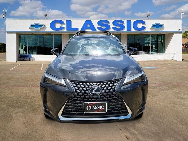 Lexus UX 300h F SPORT Design 2025