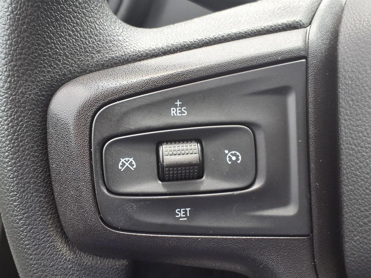 Chevrolet Silverado 1500 Limited Custom Crew Cab Short Box 2WD 2022