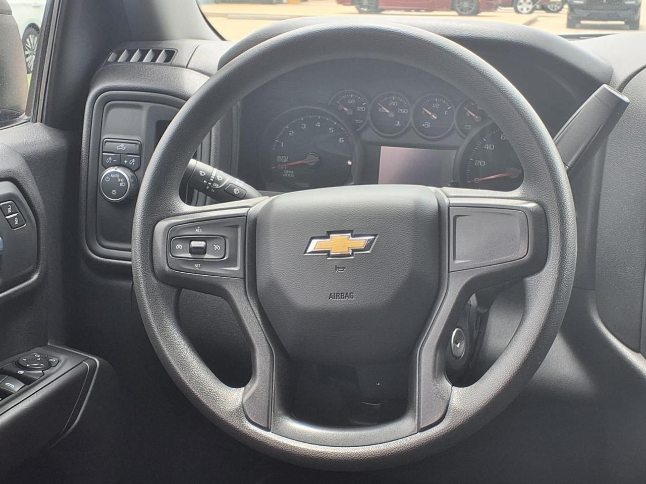 Chevrolet Silverado 1500 Limited Custom Crew Cab Short Box 2WD 2022