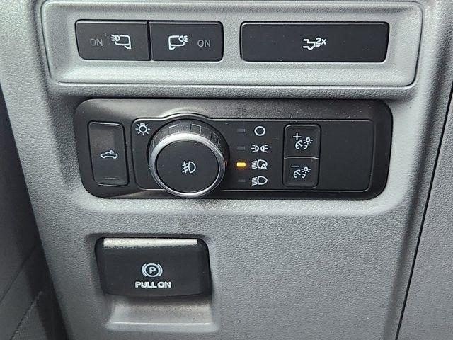 Ford F-150 XLT SuperCrew 5.5-ft. Bed 4WD 2022