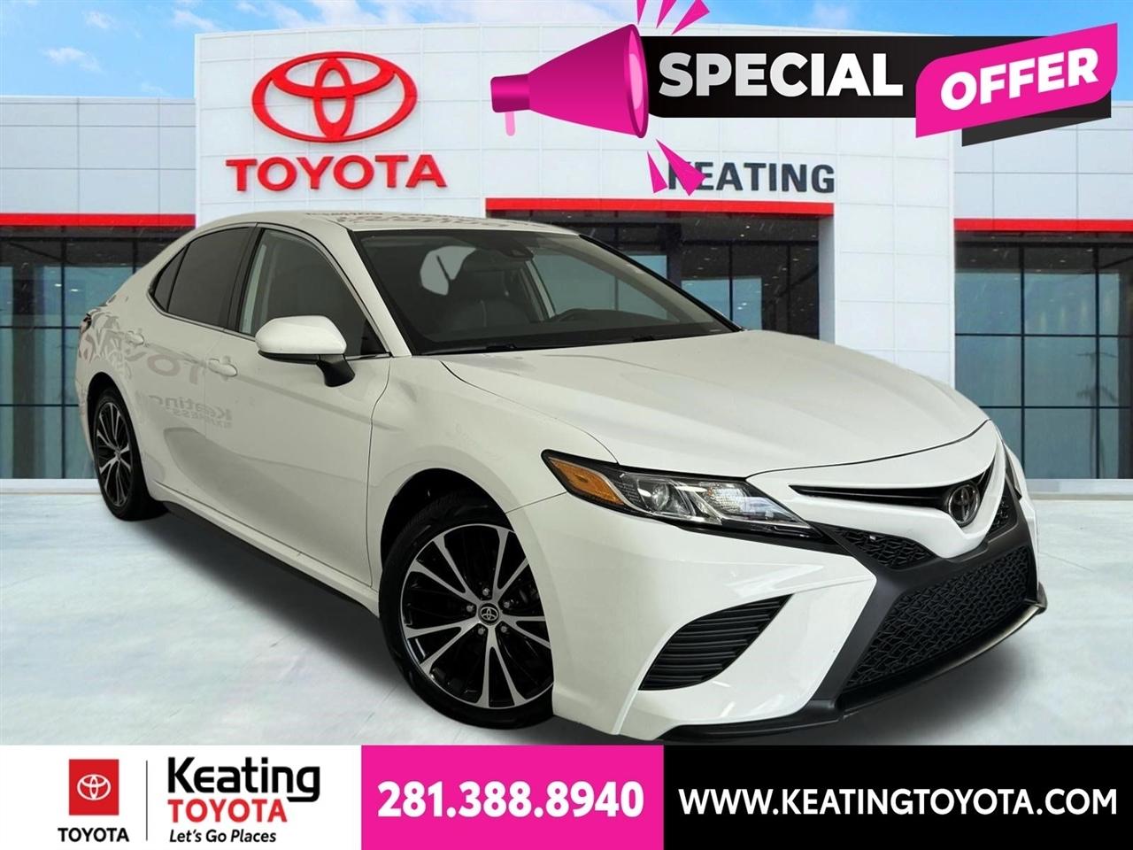 Toyota Camry SE 2020