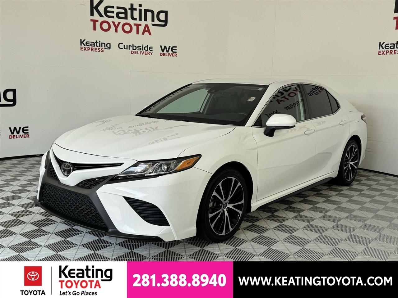 Toyota Camry SE 2020