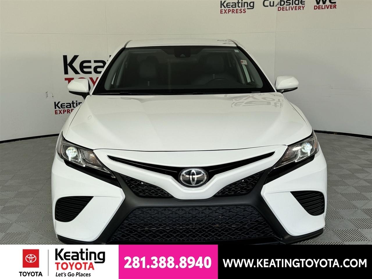 Toyota Camry SE 2020