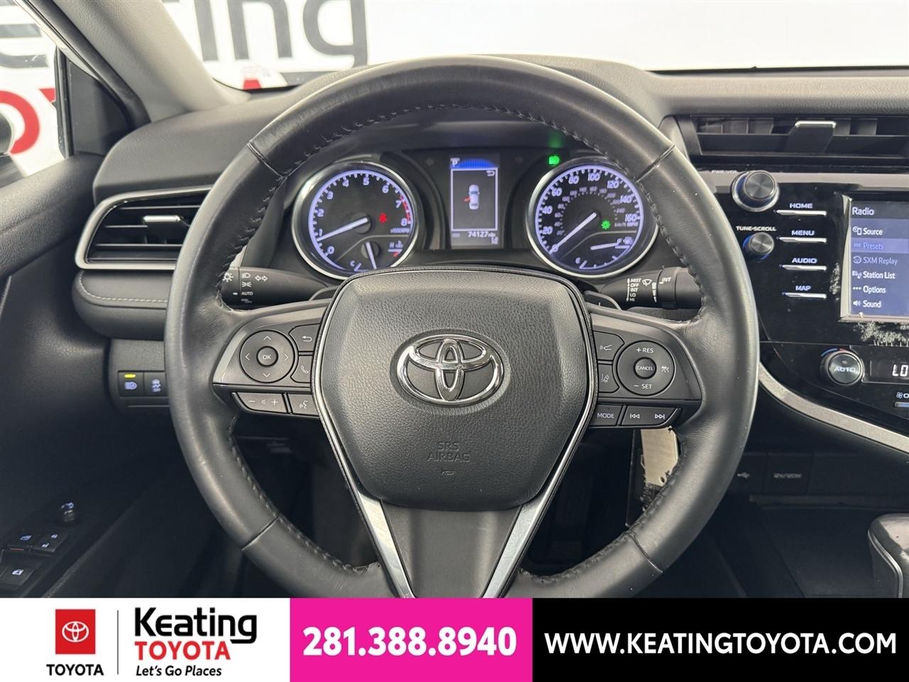 Toyota Camry SE 2020