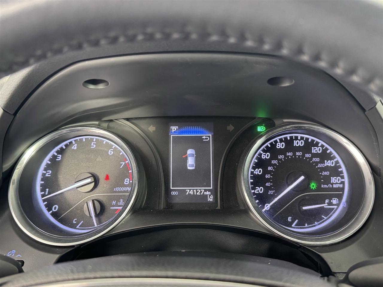 Toyota Camry SE 2020