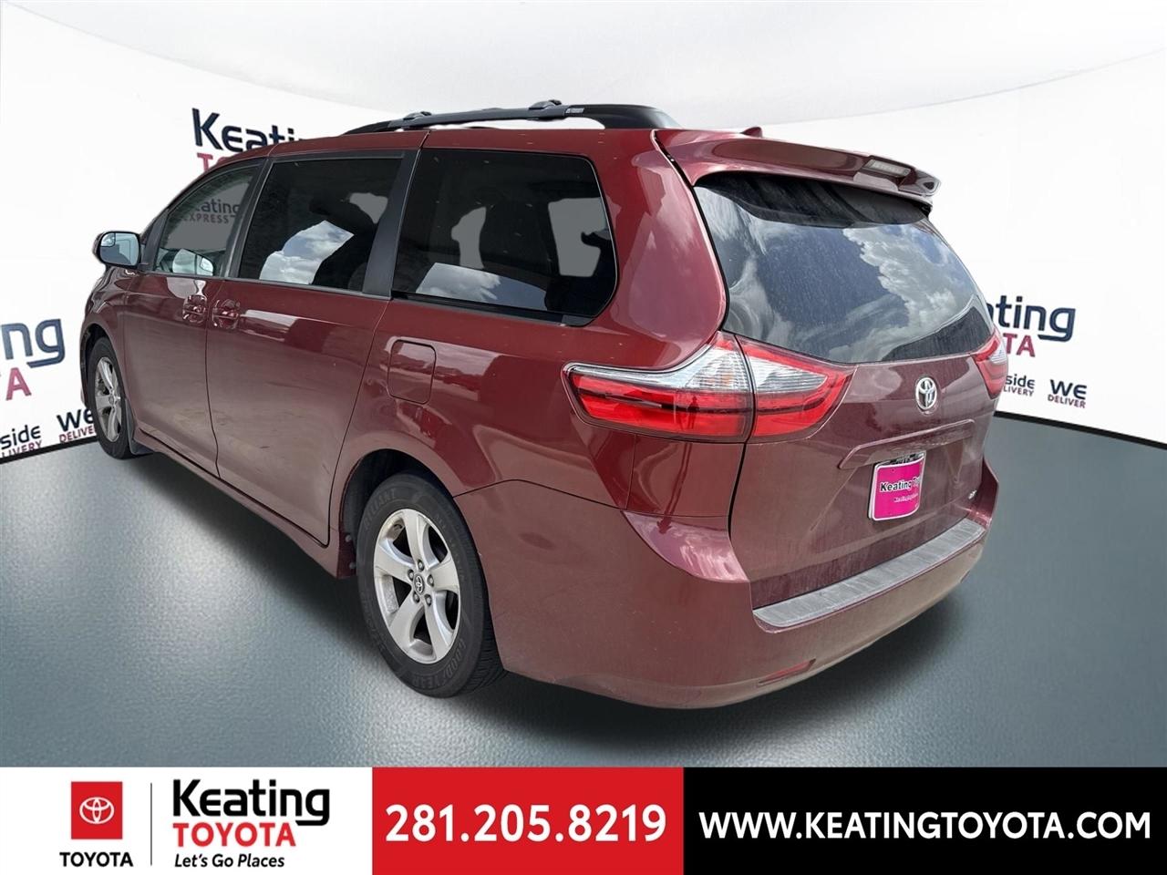 Toyota Sienna LE 8-Passenger 2020
