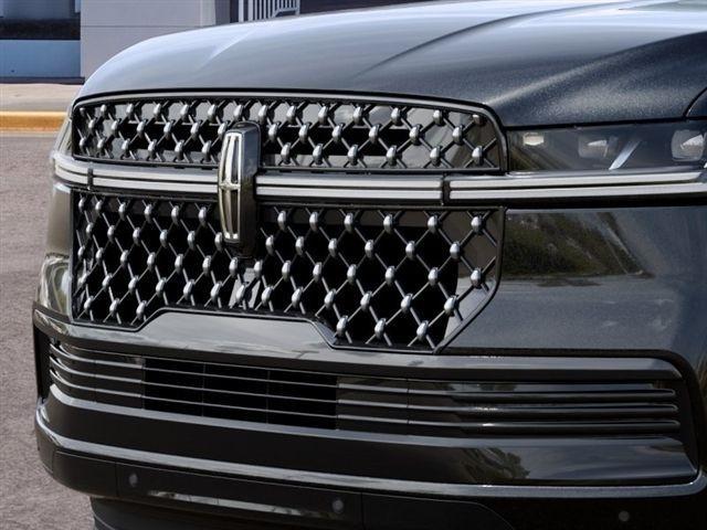 Lincoln Navigator L  2027