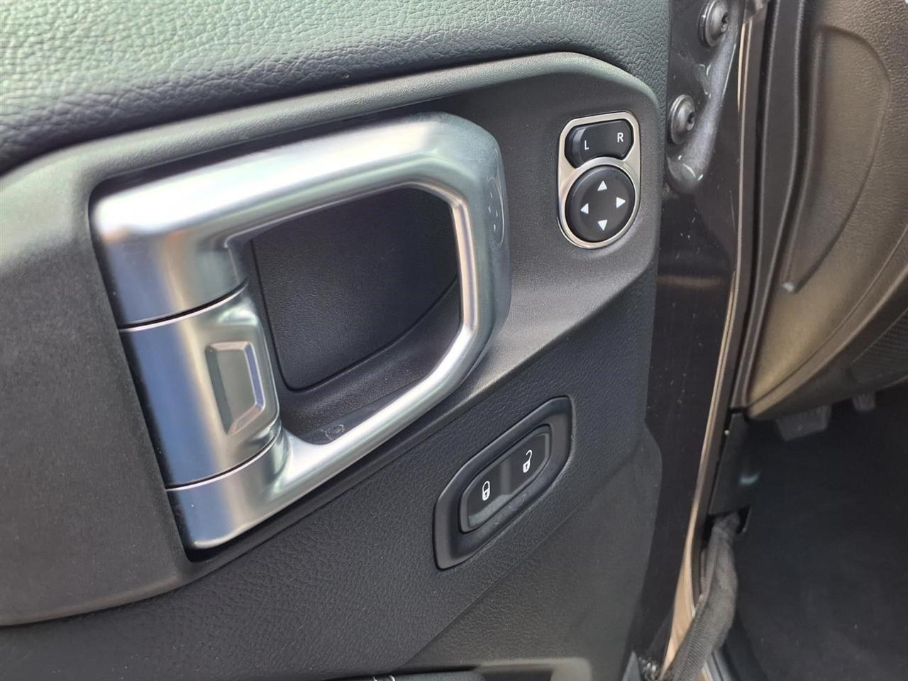Jeep Wrangler Unlimited Sahara 2018