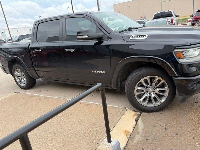RAM 1500 Laramie Crew Cab SWB 2WD 2022