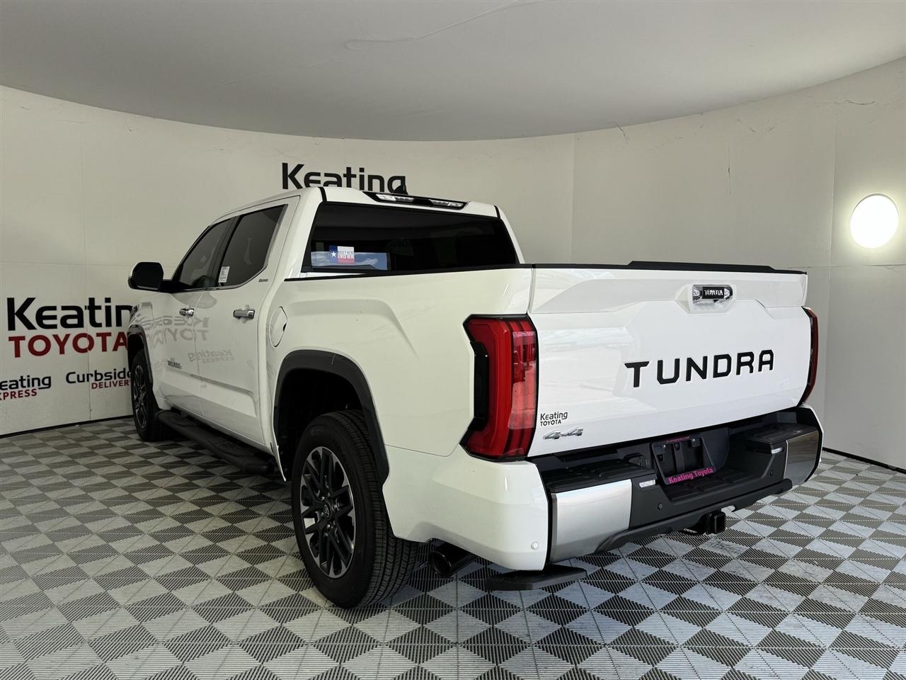 Toyota Tundra Limited CrewMax 4WD 2026