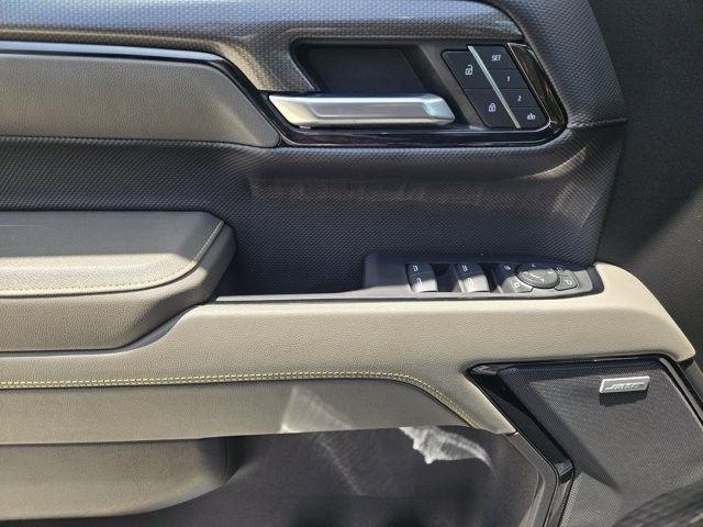 Chevrolet Silverado 1500 ZR2 Crew Cab 4WD 2024