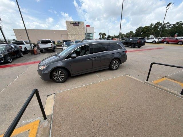 Honda Odyssey Touring 2016