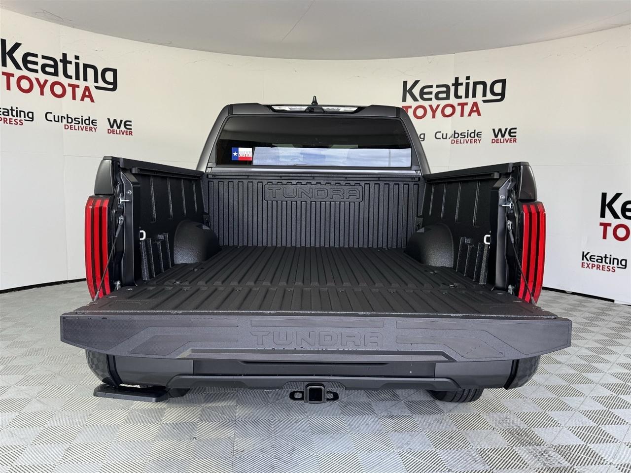 Toyota Tundra SR5 CrewMax 2WD 2026