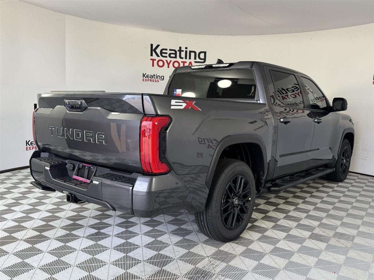 Toyota Tundra SR5 CrewMax 2WD 2026