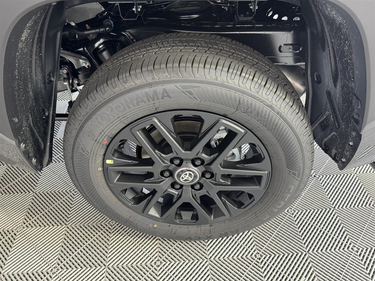 Toyota Tundra SR5 CrewMax 2WD 2026