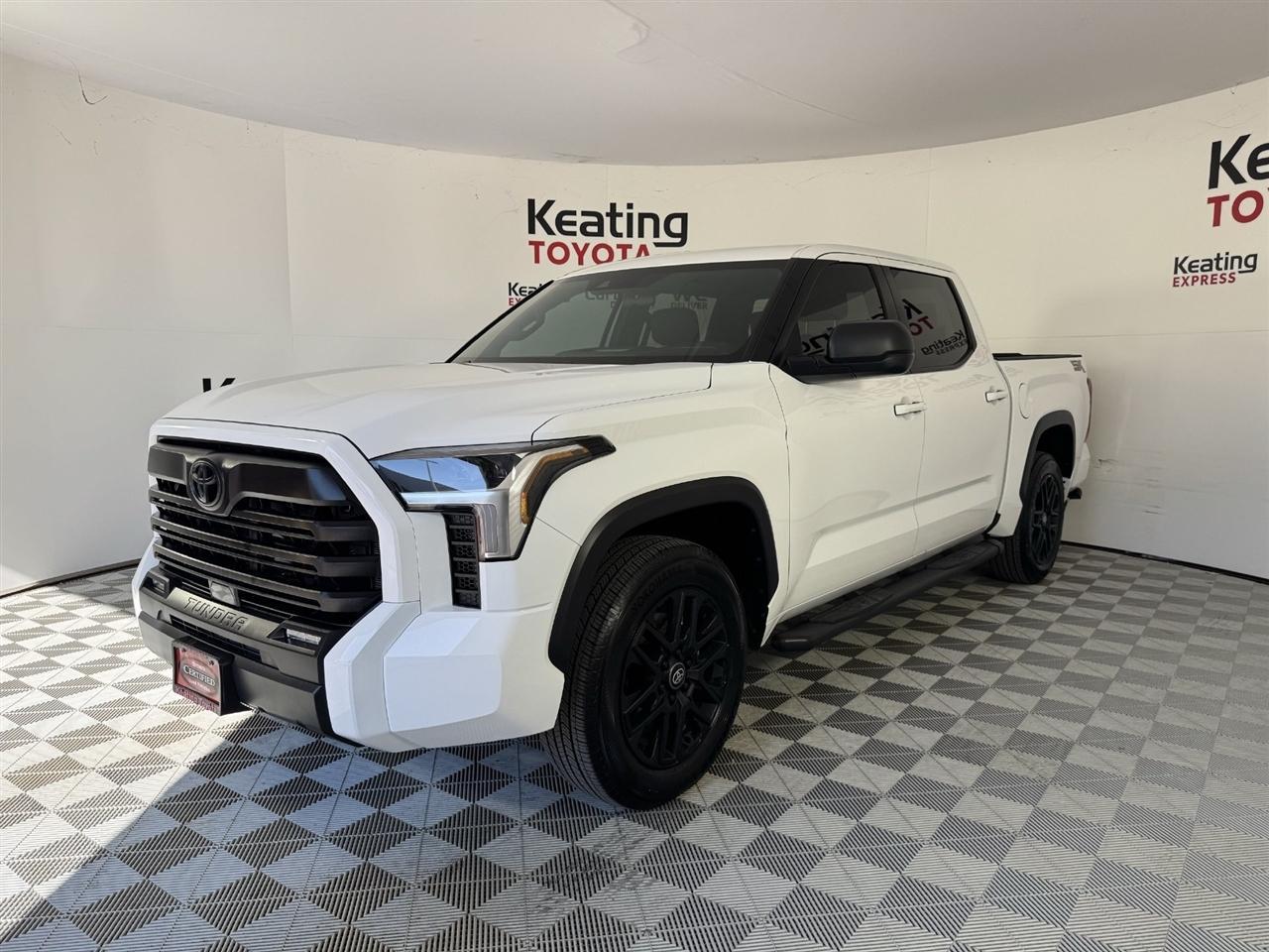 Toyota Tundra SR5 CrewMax 2WD 2026