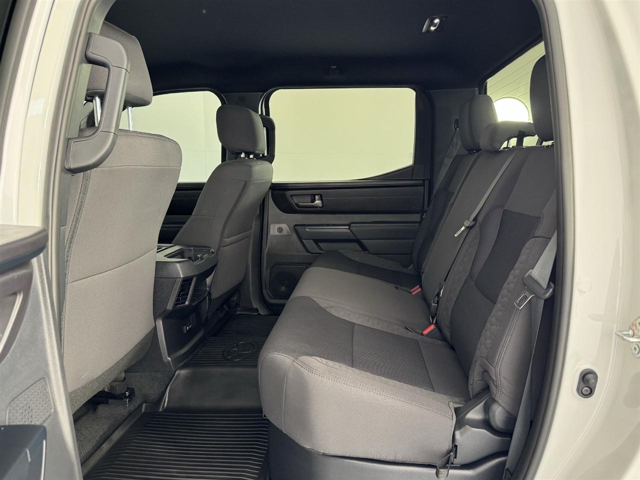 Toyota Tundra SR5 CrewMax 2WD 2026