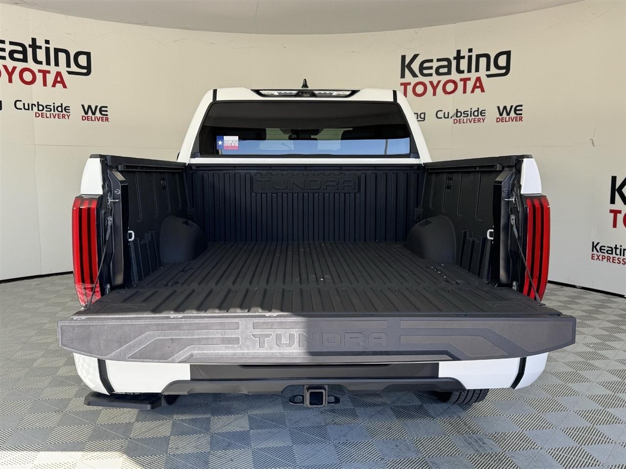 Toyota Tundra SR5 CrewMax 2WD 2026