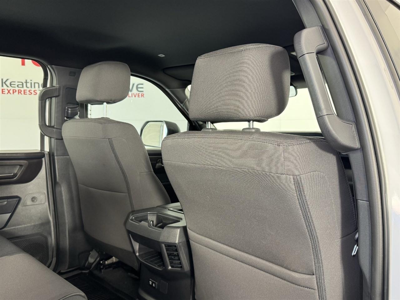 Toyota Tundra SR5 CrewMax 2WD 2026