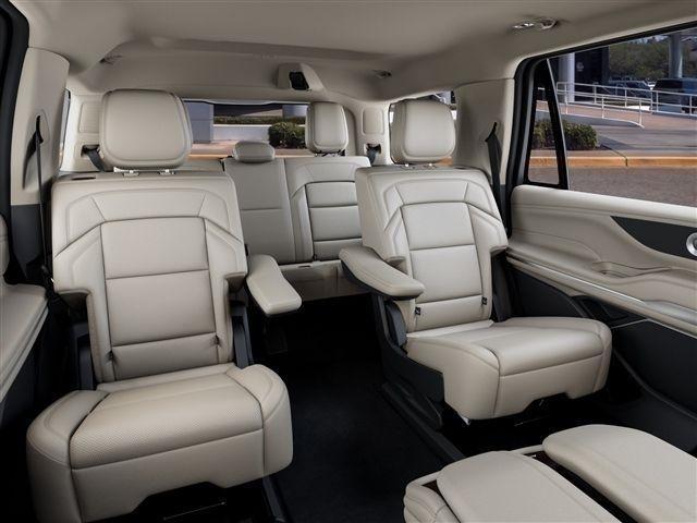 Lincoln Navigator  2027