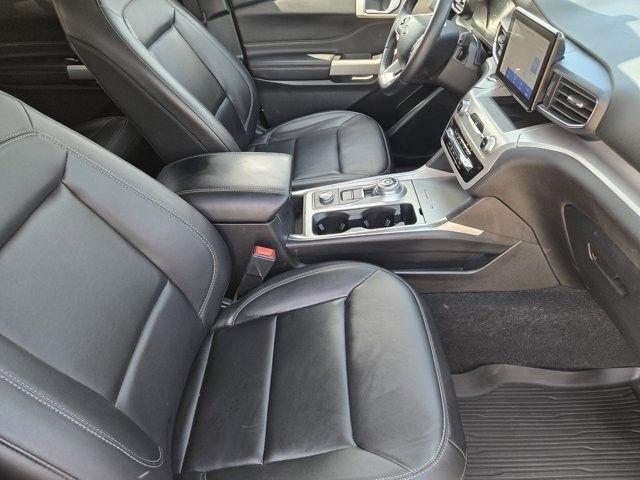 Ford Explorer XLT AWD 2023