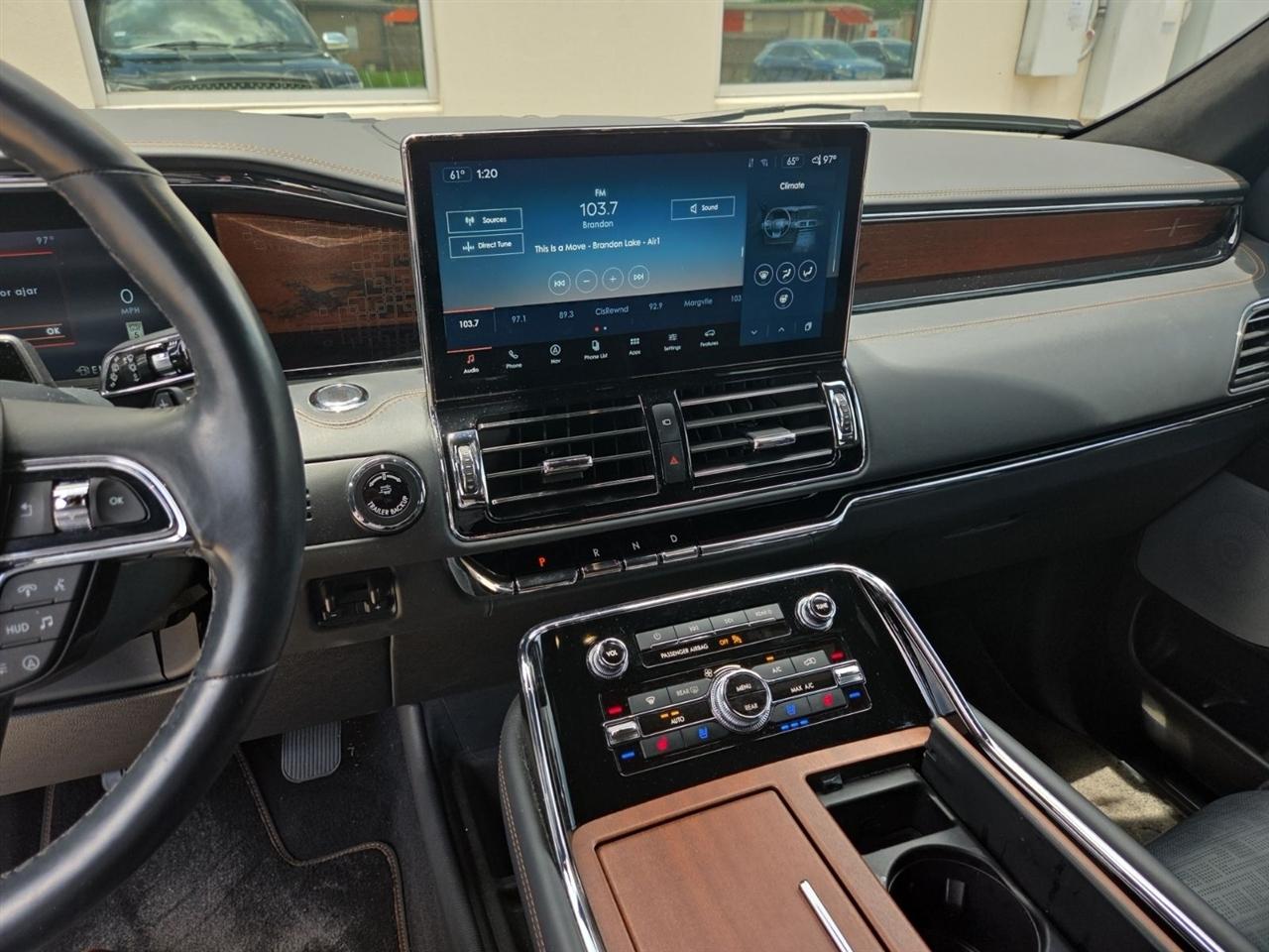 Lincoln Navigator Black Label 2024