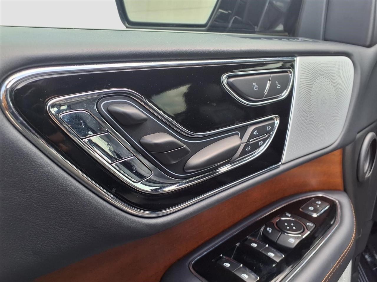 Lincoln Navigator Black Label 2024