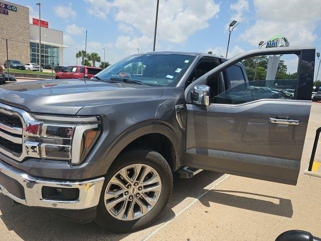 Ford F-150 Lariat SuperCrew 4WD 2025